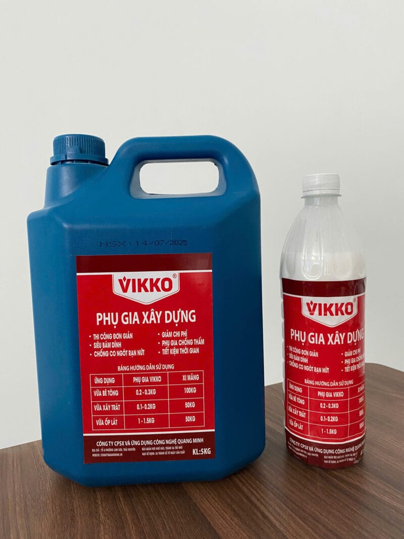 Phụ gia xây dựng Vikko dạng nước can 5kg