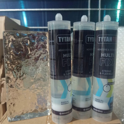 Keo dán gạch kính chuyên dụng màu siêu trong suốt dành cho thợ thi công