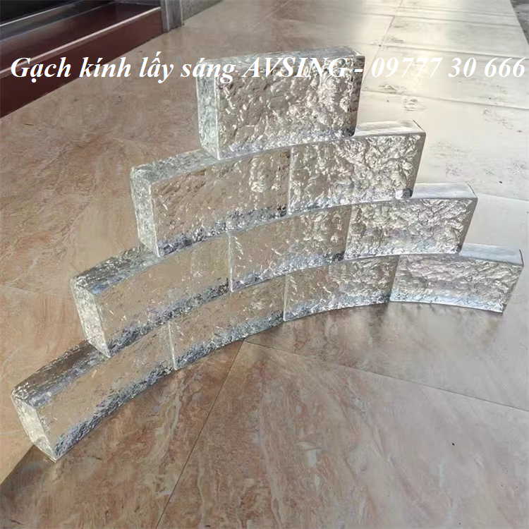Gạch kính uốn cong lấy sáng
