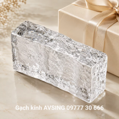 Gạch kính cong có khoan lỗ cho bức tường lớn